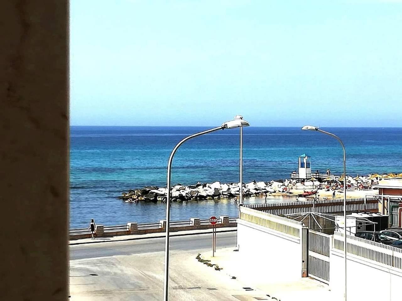 B&B 36 Passi Dal Mare Trapani Exterior foto